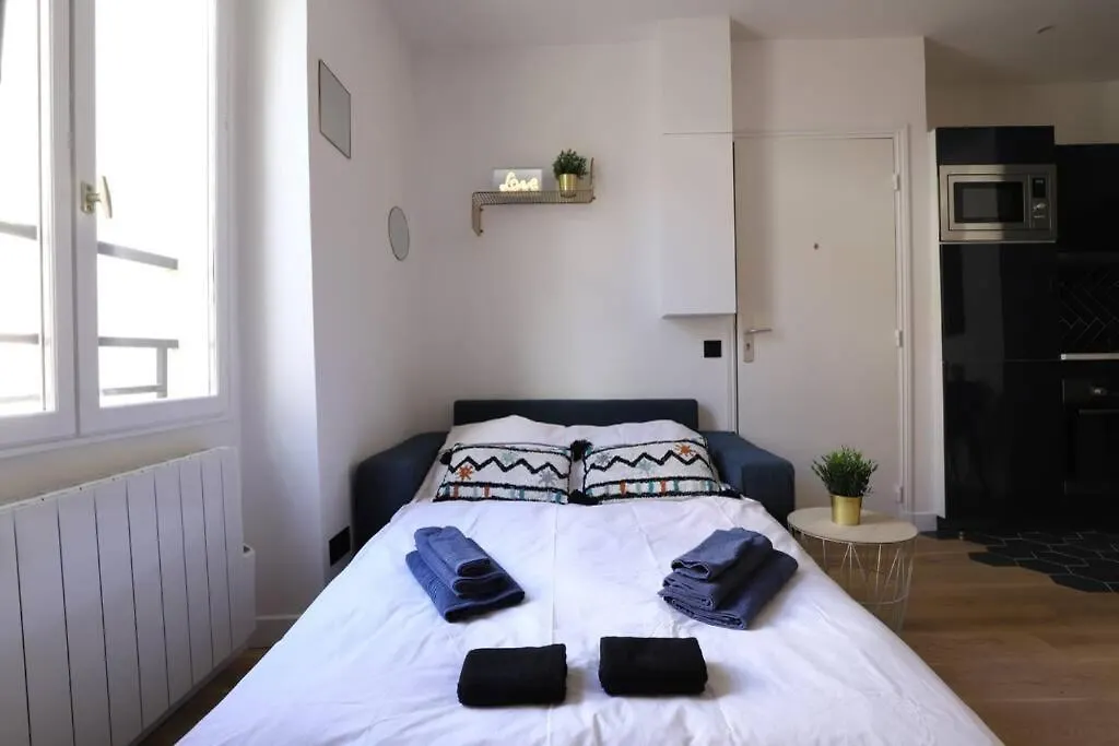 Charmant Studio Au Coeur De * Paris